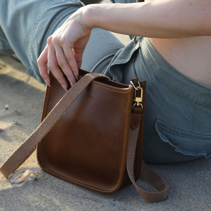 Spring | Hobo Crossbody Bag | Brick Brown w/ Gold Hardware