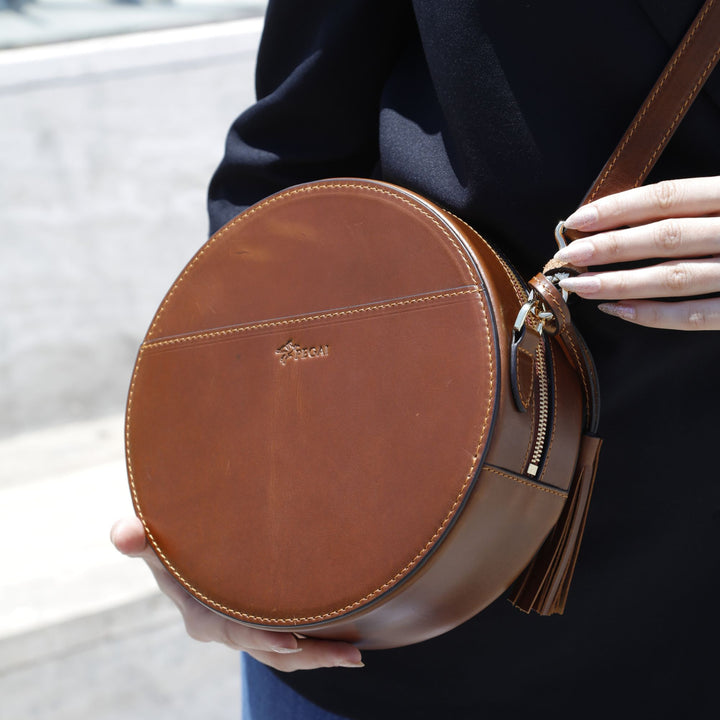 Roundy Circle | Crossbody Bag | Brown w/ Nickel Hardware