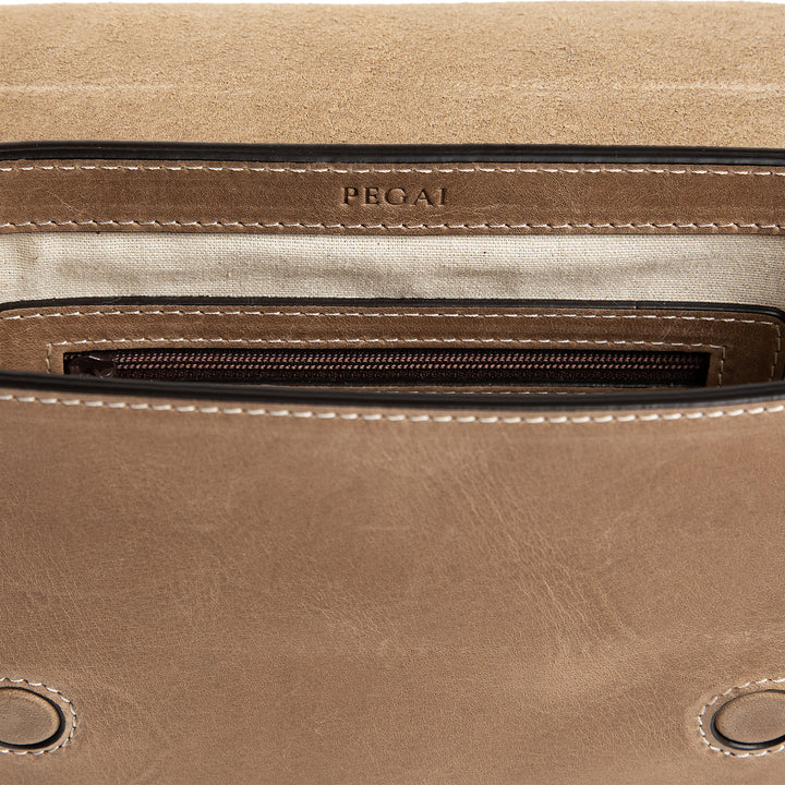 Hampton | Crossbody Bag | Tan w/ Antique Hardware